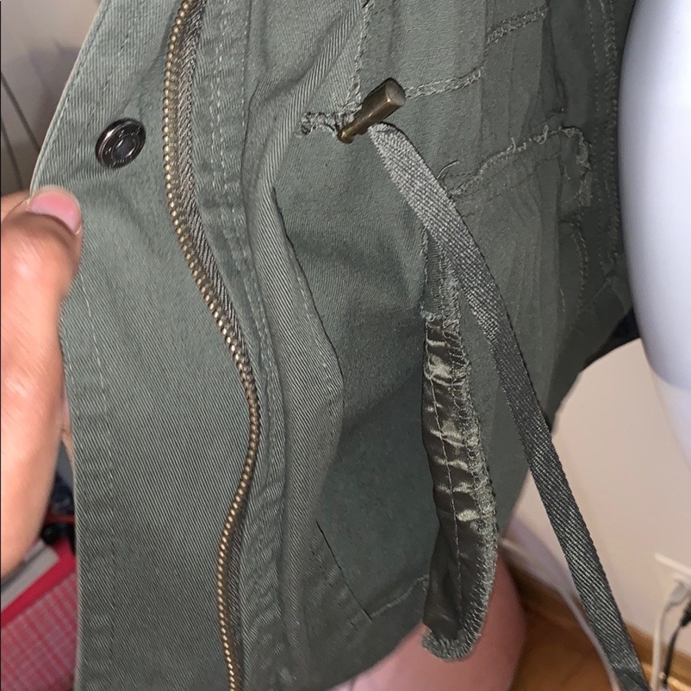 Jacket - Picture 3 of 4